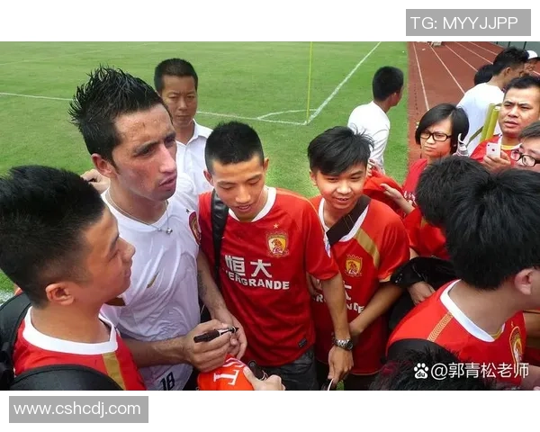 八岁小孩足球明星崭露头角引发全城热议小小年纪展现惊人天赋与潜力 八岁小孩足球明星崭露头角引发全城热议小小年纪展现惊人天赋与潜力