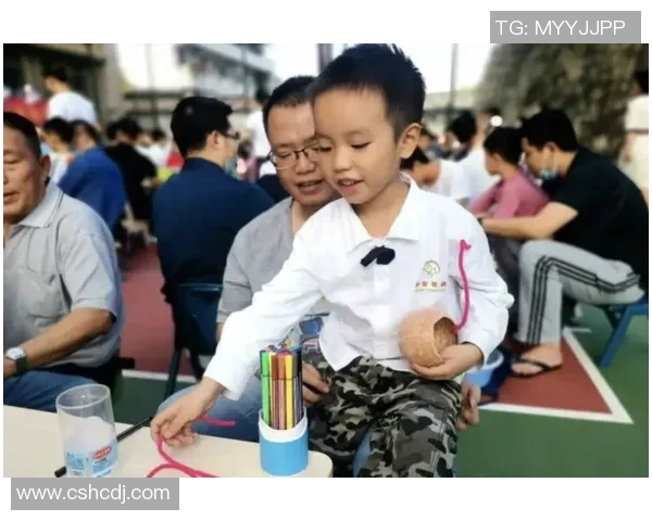 足球明星为父母精心挑选礼物表达感恩之情的温暖故事