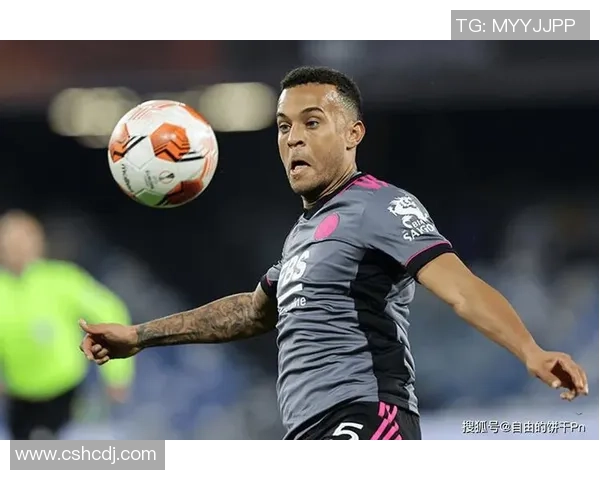 斜眼足球明星盘点他们的独特魅力与精彩瞬间 斜眼足球明星盘点他们的独特魅力与精彩瞬间