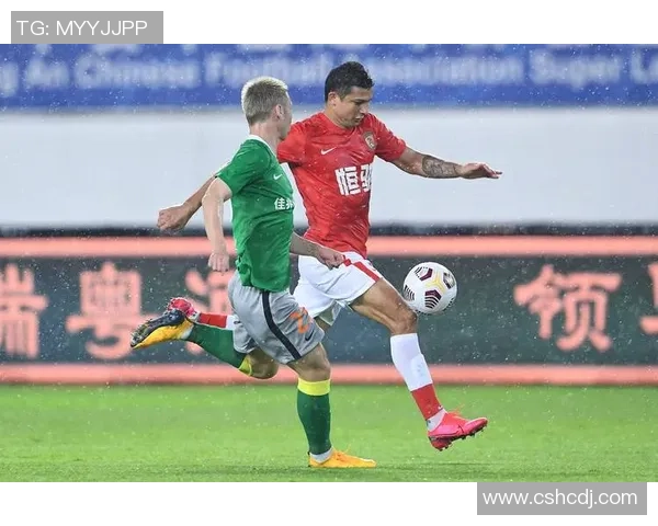 深圳足球队实力飙升创历史新高引发球迷热议与期待 深圳足球队实力飙升创历史新高引发球迷热议与期待