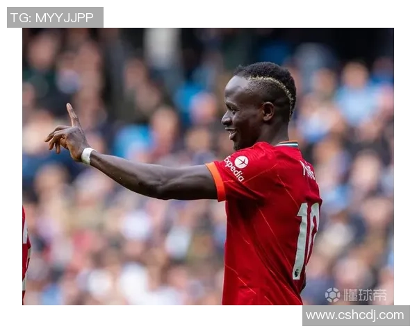 足球明星克劳奇的传奇人生与绿茵场上的辉煌成就揭秘 足球明星克劳奇的传奇人生与绿茵场上的辉煌成就揭秘